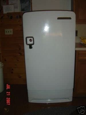 So16 silver anvil award of excellence product code: Servel Gas Refridgerator. VERY COLD INSIDE | #28062992