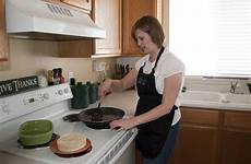 kitchen mom cook cooking real laura hq wallpaper kids thing favorite show will wallpapers