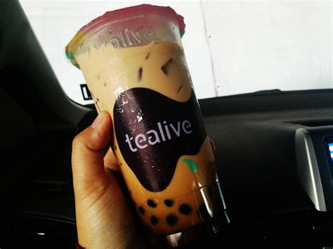 The original pearl milk tea tops the chart as the most famous type of milk tea in the world. WWW.FAZLINA.COM : Dah nak sampai turn tetiba kad debit tak ...