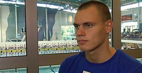 He also holds the 100 m freestyle record. Liukkonen hakee kisavauhtia SM-uinneista | Yle Urheilu ...