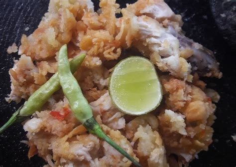 Kini ayam geprek telah menjadi hidangan populer yang dapat ditemukan di hampir semua kota besar di indonesia. Resep Ayam geprek super simple oleh hafifah - Cookpad