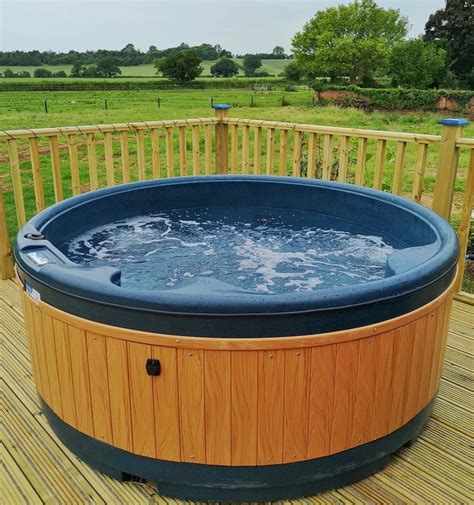 Contact details richard osborne enigma lodge denby common farm 47 breach road denby village ripley, derby derbyshire de5 8ps. THE BEST OF BOTH WORLDS - HOT TUBS & GLAMPING IN THE ...