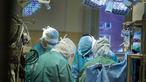 VGR satsar 100 miljoner på att korta operationsköer | VGRfokus