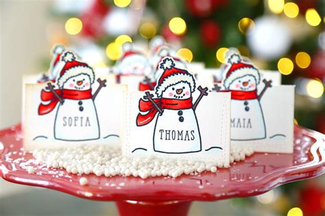 There is inspiring and many stunning christmas place card holders suggestions. Just ME: Holiday place-cards and a Merry Christmas!