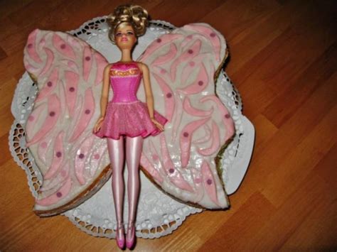 Mit jedem geburtstag der großen steigt die herausforderung, welche geburtstagstorte sie diesmal bekommt. Barbie Mariposa Torte - Rezept mit Bild - kochbar.de