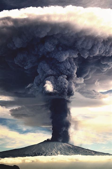 It is also the volcano with the longest record of continuous eruption. Etna Eruption by Giuseppe Mario | Volcan etna, Paisajes ...