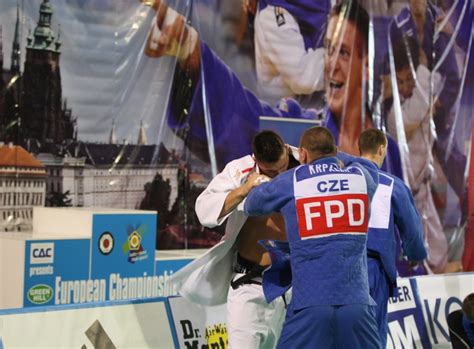 Jun 22, 2021 · podívejte se na video z webu isport.cz, v jehož videosekci najdete exkluzivně sestřihy z fotbalové fortuna ligy, ligy mistrů, hokejové tipsport extraligy a další zajímavé videoreportáže a pořady. Michal Krpálek, Judoka, JudoInside