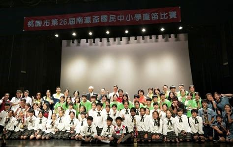 Jun 05, 2021 · 中央流行疫情指揮中心指揮官陳時中今天表示，下週將核准一些新冠肺炎疫苗緊急使用授權（eua）。衛福部食藥署證實，目前輝瑞bnt與嬌生疫苗的eua. 我台南人我驕傲! 持續26年推動桃園直笛音樂教育 | ETtoday生活新聞 | ETtoday新聞雲