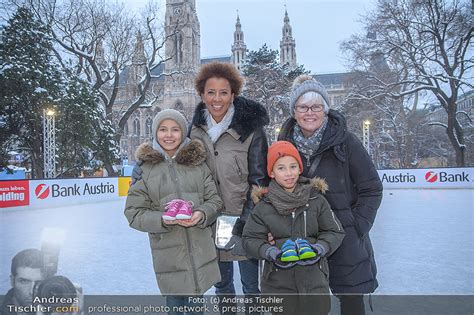 In 2013 the austrian federal ministry honoured arabella kiesbauer for her engagement on integration with the decoration of honour in gold for services to the republic of austria. SuperFit Charity Eisstockschießen - Rathausplatz - Mi 21 ...