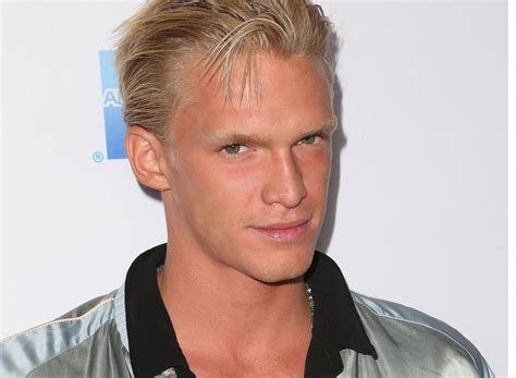 Musician, swimmer, poet @princeneptune codysimpson.com. STARS FRÜHER UND HEUTE - KRASSE BILDER - GALERIE - STARZIP ...