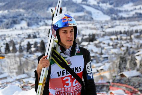 He competes in individual classification, single and relay. 69. Turniej Czterech Skoczni. Gregor Schlierenzauer wraca ...