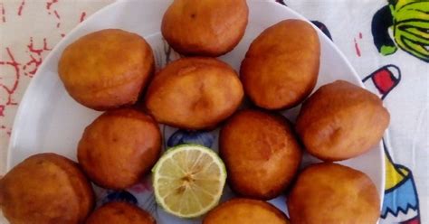 There are many types of mandazi as the discussion at aimee's mandazi recipe on this channel shows. Half Cake Mandazi Uganda - How to make mandazi maandazi ...