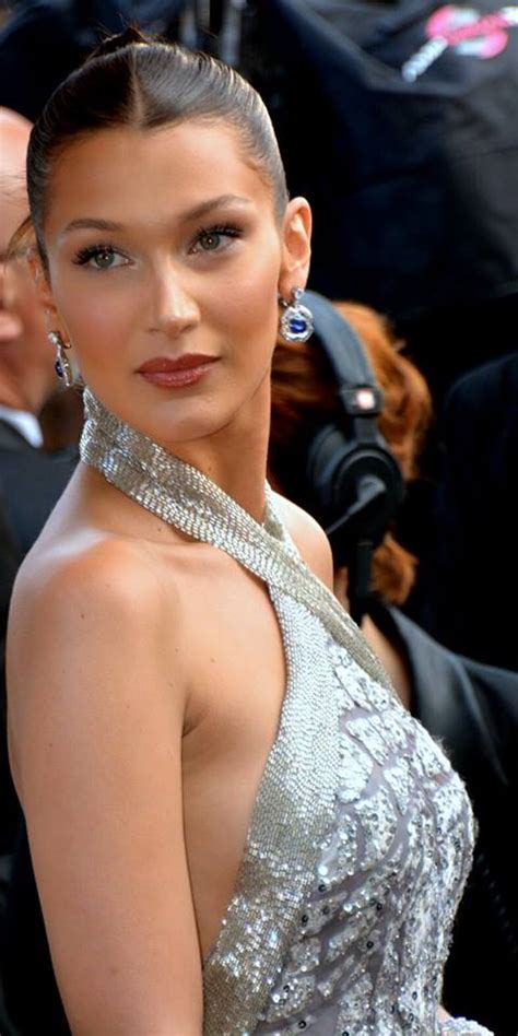 Finalement, bella hadid est nommée au british fashion awards, en tant que mannequin de l'année. Bella Hadid Wiki, Bio, Age, Career, Height, Active Year ...