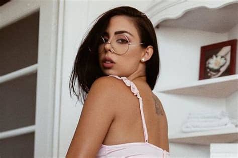 Free onlyfans premium account login. Erotic dancer turned OnlyFans model earns £63k from ...
