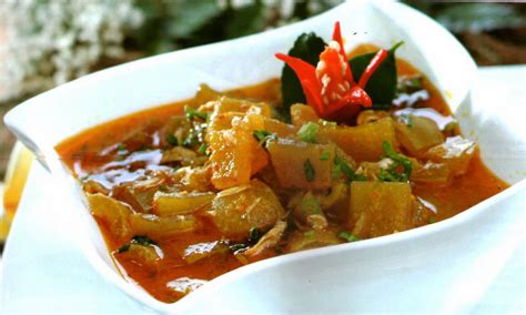 Makan soto kikil yang endeeulita di gresik. Resep Sop Kikil