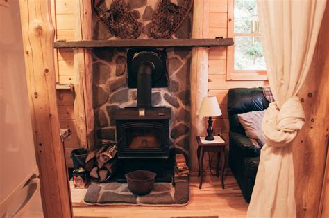 Upstate south carolina vacation rentals. Wilson's cozy cabin rental at Wellnesste Lodge in Upstate ...