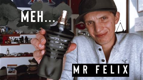 Dressed in a black and gold officer's jacket, this intense eau de parfum is taking leadership of the le male range with great style and strength. NUEVA Le Male Le Parfum: Review - YouTube