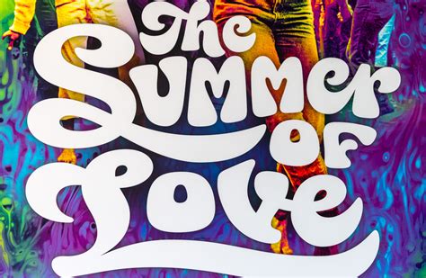 The immersive show attempts to honor the trippy mood of the time by mixing music and interactive light shows with. San Francisco - eine Stadt feiert den Summer of Love ...