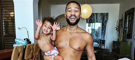 Chrissy teigen and john legend's twitter fight. Chrissy Teigen Shares Photo of Shirtless John Legend & Son ...