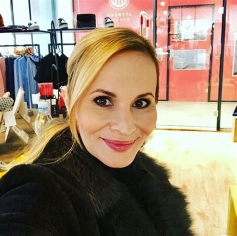 Monika absolonová (44) na sociálních sítích oznámila, že se rozešla s partnerem tomášem hornou (40). Česká speváčka sa púšťa do boja s kilami: Hanbí sa za ...