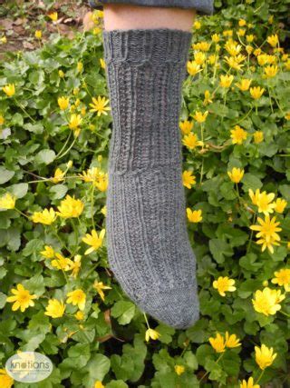 Learn how to k1 tbl which is used to create a variation of the knit stitch. Raskob socks by Sabine Riefler - knotions