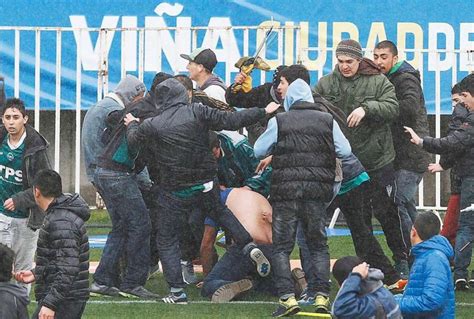 The oldest football club in chile, santiago wanderers, managed to gain only one point in eleven meetings, which is why, predictably. Hasta en Colo Colo condenaron la pelea de hinchas en la ...