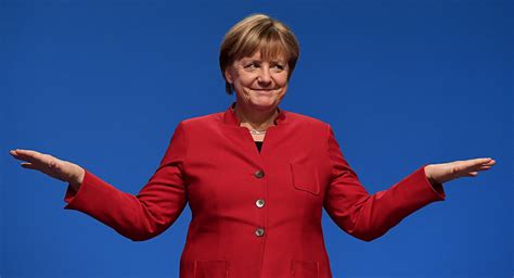 Einblicke in die arbeit der kanzlerin durch das objektiv der offiziellen fotografen. Angela Merkel propone un budget nell'eurozona per i Paesi ...