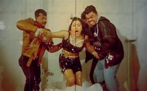 bangladeshi hot heroin jhumka bath and got naked scene in bangla movie ...