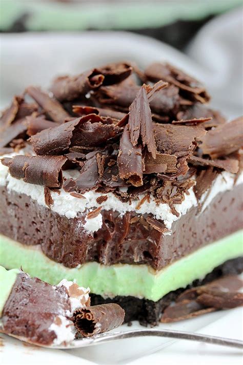 By eat thisposted on june 19, 2020. Mint Chocolate Lasagna | Recipe | Desserts, Chocolate ...