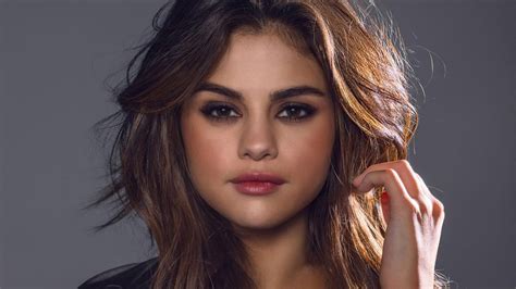 Actress and pop singer who began her career as part of the boundless world of disney film and television. Rostro de Selena Gómez 2021 Fondo de pantalla 4k Ultra HD ...