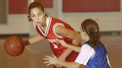 Daughter of brian and heather stewart.has one brother, connor.nickname is stewie. Delaware native Delle Donne named to U.S. Olympic team