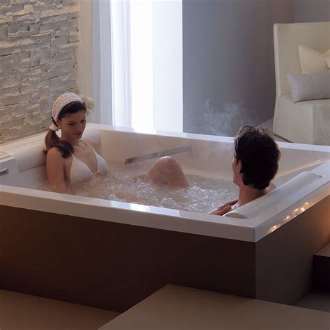 Den luxus eines whirlpools kann man durchaus auch zu zweit genießen. Gruppo Treesse Badewanne Bis für 2 Personen | 190x150cm