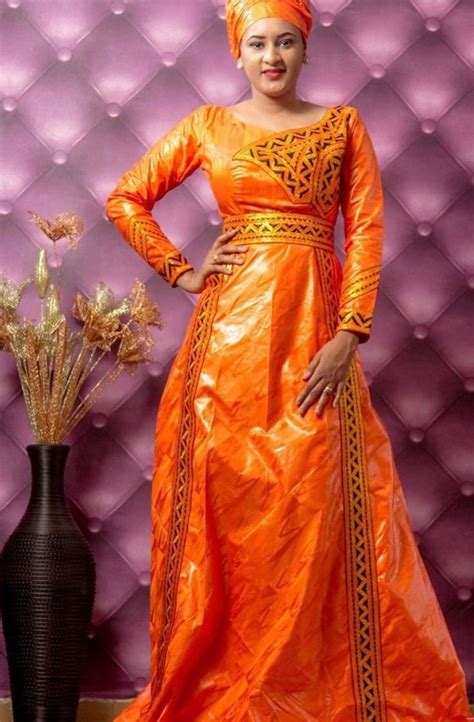 Vous cherchez un modèle couture bazin pour inspirer vos travaux de couture ? Pin von Hadjara Daouda auf Sénégalaise | Afrikanische mode ...