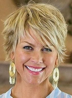 The ends of your hair can look ragged and are more likely to see splitting and breakage, especially if they've been through years of chemical treatments. 15 Best Ideas of Short Haircuts 60 Year Old Woman