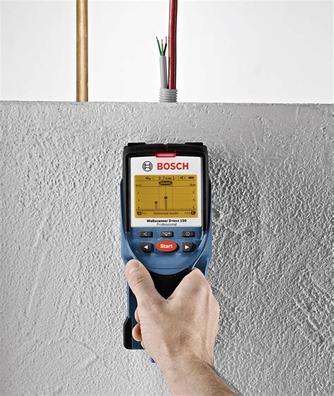 Bosch creates new innovations in power tools and accessories by working intensively with professionals who use power tools as part of their everyday work. Bosch Professional Detectieapparaat D-TECT 150 ...