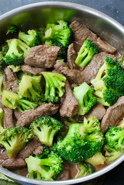 Before preparing the recipe, rinse the beef off twice and dry on paper towels. Easy Beef and Broccoli (meal prep | Recipe in 2020 ...