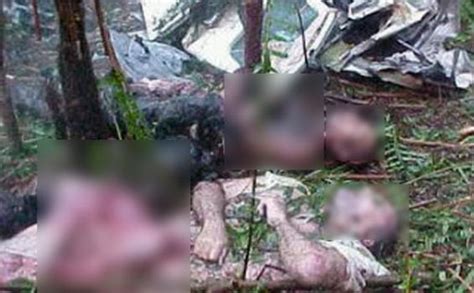 Gunung salak terletak di selatan jakarta, di pulau jawa, indonesia. Ocky Firgiawan: duka derita tragedi pesawat sukhoi ...