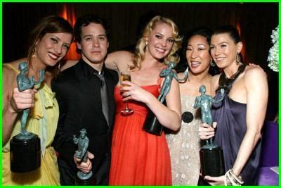 Ellen pompeo and sandra oh dancing. Pin on Grey's Anatomy