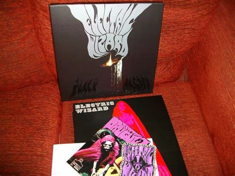 Jun 08, 2021 · however, the nature of this coupling between black holes and galaxies is highly debated and observational evidence remains scarce. COUCH SLOUCH!!!!: ELECTRIC WIZARD Black masses LP DIE HARD ...