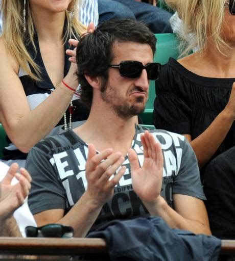 French former footballer, born 24 july 1973 in cannes, france. Johan Micoud se reconvertit dans la chanson