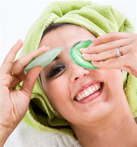 Maintaining a healthy diet rich in vitamins a, c, and e is shown to keep skin healthy and can help to offset the extrinsic effects of skin aging. Get Rid of Wrinkles Naturally | Homemade wrinkle cream ...