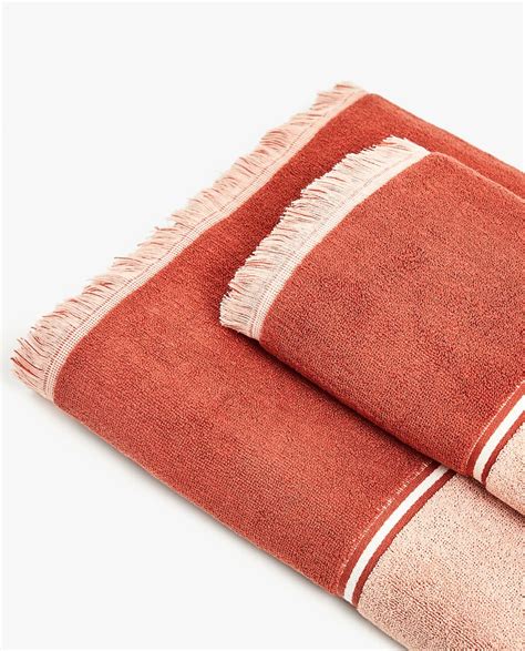 REVERSIBLE TOWEL WITH BORDER | Reversible towel, Zara home, Towel