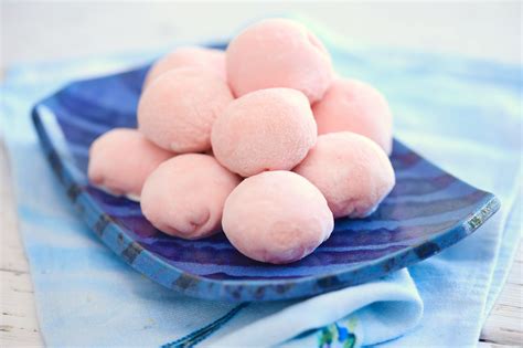 Mymo mochi ice cream is priced at $10.99. How to Make Japanese Mochi Ice Cream - Gemma's Bigger ...