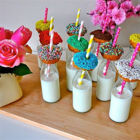 Maybe you would like to learn more about one of these? Geburtstagsparty Ideen milch mit donats | Geburtstagsparty ...