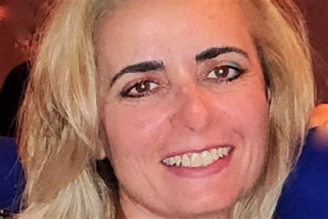 Ascolta l'audio registrato mercoledì 23 giugno 2021 in radio. Chi è Annalisa Rossi? La moglie di Roberto Burioni - Bigodino