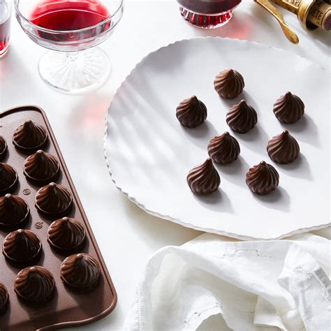 Reduce the amount of emulsifier by adjusting your recipe or adding chocolate. Silikomart Silicone Chocolate Molds, Set of 2, 4 Christmas ...