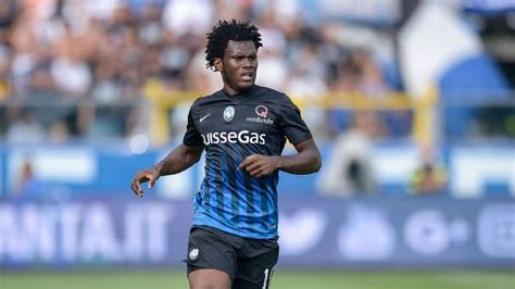 Franck kessie mengeksekusi penalti di laga atalanta vs ac milan di gewiss stadium, senin sebab atalanta mampu mendominasi penguasaan bola sejak menit awal. Atalanta's Franck Kessie hoping to play for Manchester ...