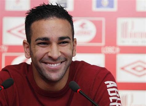 Adil rami, a french footballer, is widely recognized for playing with marseille as a central defender rami had a successful career and made a net worth of $14 million. Séville : Arrivée d'Adil Rami (Officiel) - Foot Espagnol