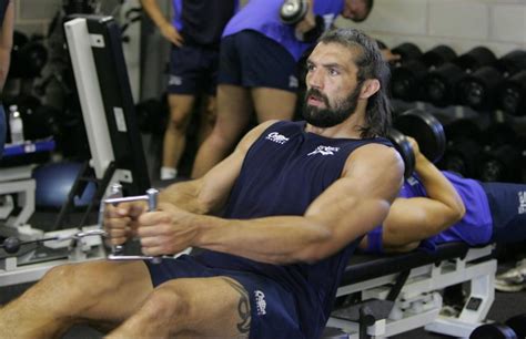 How tall and how much weigh sebastien chabal? Rugby - Chabal puissance quinze