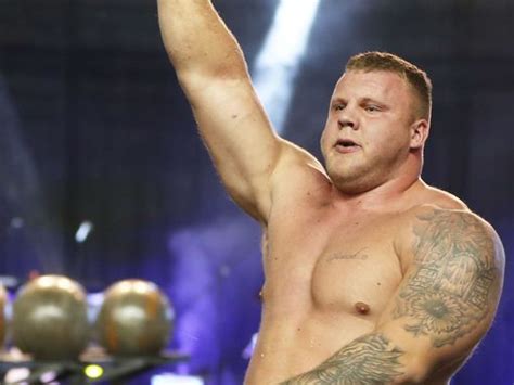 Sinead stoltman ssm 18/19 wsm finalist pro strongman red white and blue youtube stoltmanbrothers myprotein link below. Tom Stoltman teki Atlas-kivien maailmanennätyksen: 286 kiloa